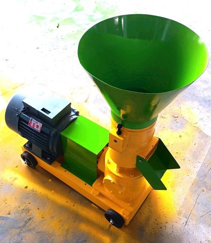 Cow dung pellet machine