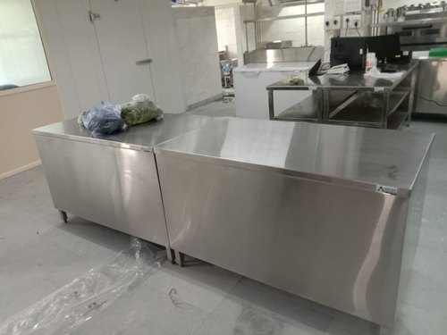 Stainless Steel SS Work Table