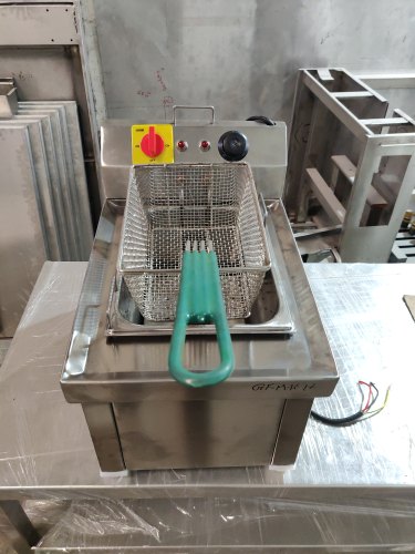 electric deep fryer