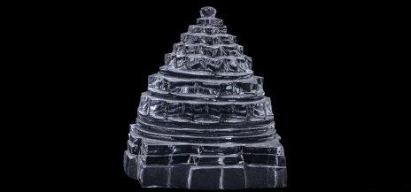 Crystal Shree Yantra, Packaging Type : Box