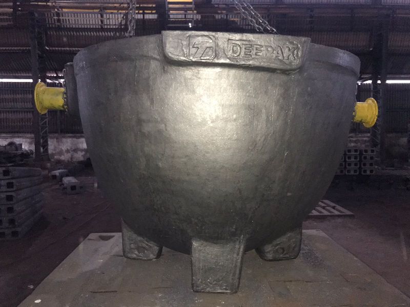 DEEPAK Smooth 1000-5000 Kg Cast Iron slag pot, Feature : High Strength