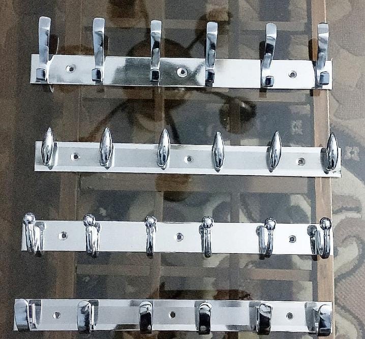 Rectangular Aluminium Hanger, for Durable, Fine Finishing, Good Quality, Style : Classy