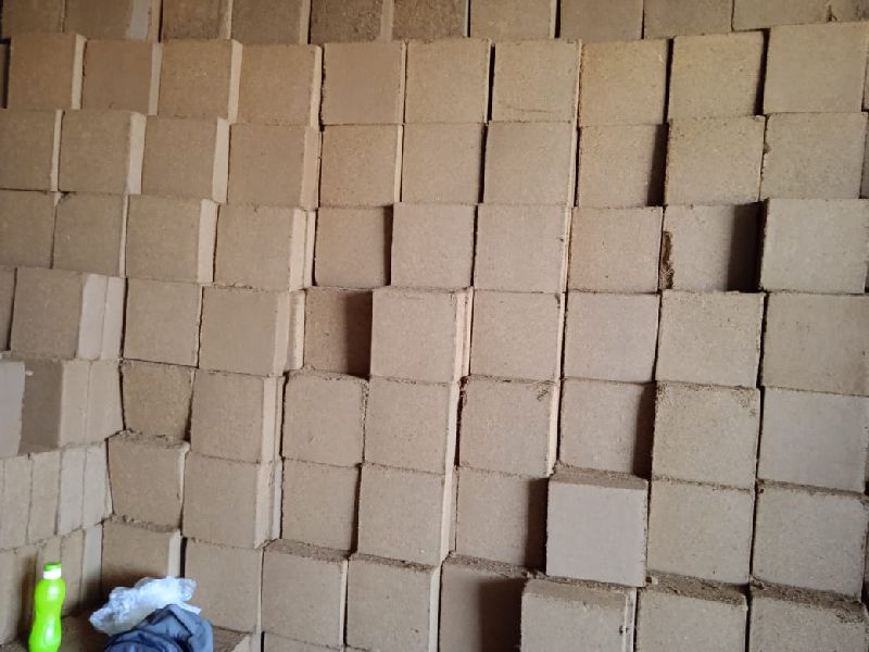 Brown Low EC Blocks Seived Blocks at best price INR 17INR 18.50