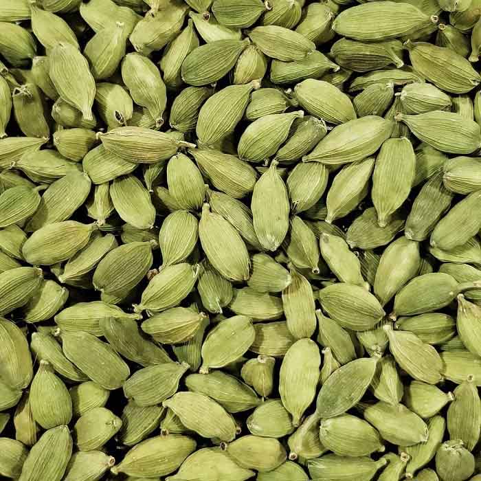 Natural Green Cardamom, for Cooking, Packaging Type : Plastic Packet