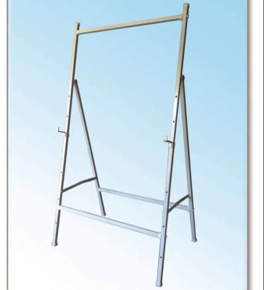 Foldable Four Legs Board Stand, Feature : High Quality