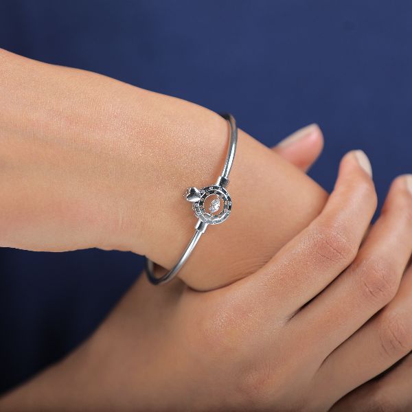 Spark Like A Dancing Diamond In Party Diamond Bracelet