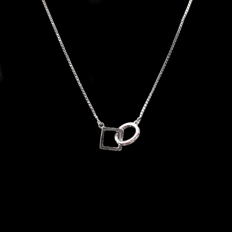 Strong Bond Necklace To Give Your Love Once