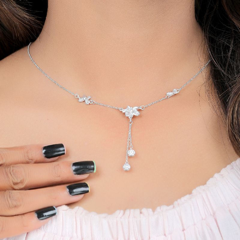 Unique Designer Piece Of Love Peal Necklace