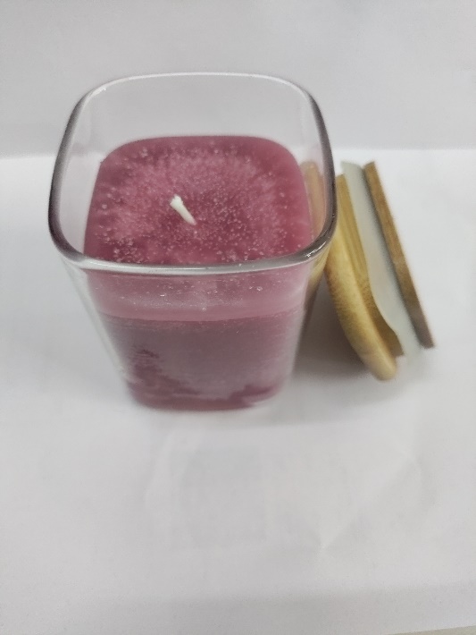 Cubical Jar Candle, for Fine Finished, Attractive Pattern, Stylish Design, Packaging Size : 4 Pieces