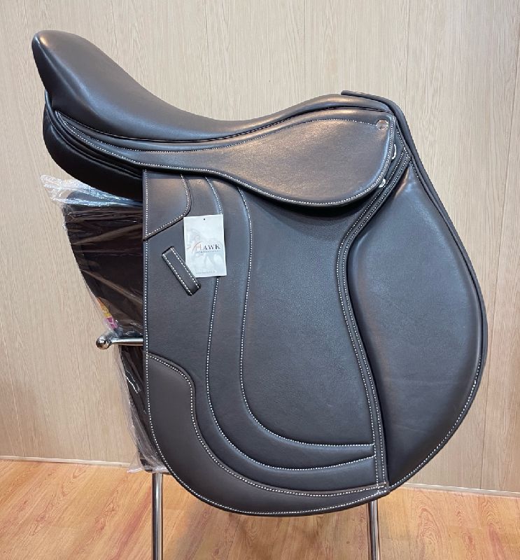 Leather Horse Close Contact Dark Brown Saddle