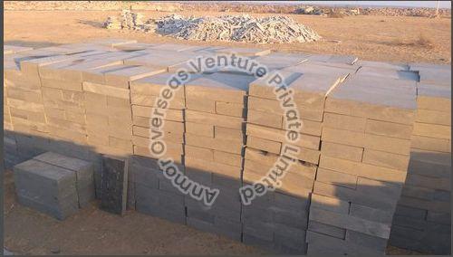 Non Polished Basalt Stone Cobbles, For Floor, Pattern : Plain