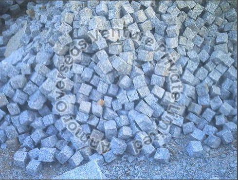 Sqaure Non Polished Kuppam Grey Cubes Cobbles, For Floor, Pattern : Plain