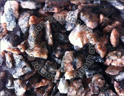 Red Granite Chips, Specialities : Shiny Looks, Non Slip