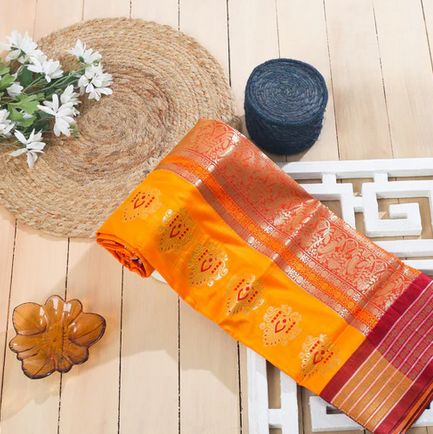 Weaving Designer Yellow Silk Saree, Saree Length : 5.5 m