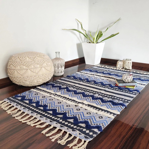 Rectangular Smooth Handloom Rugs, for Soft, Durable, Pattern : Printed