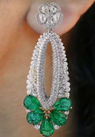 Silver emerald earring, Occasion : Weeding Wear