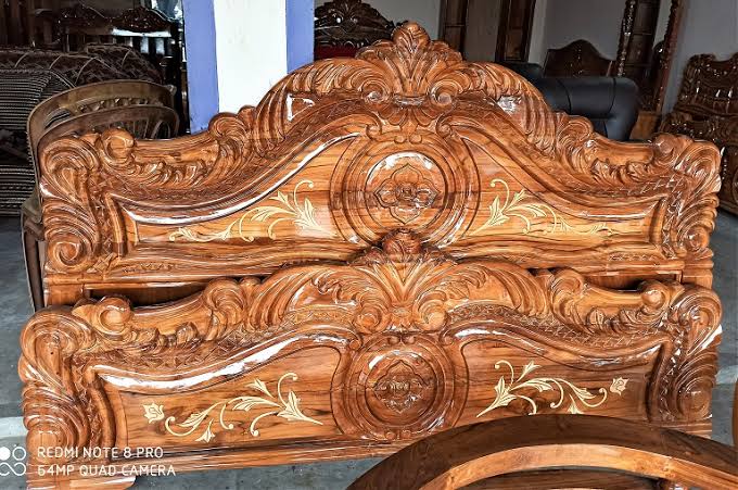 Carved Wooden Double Bed Sirana