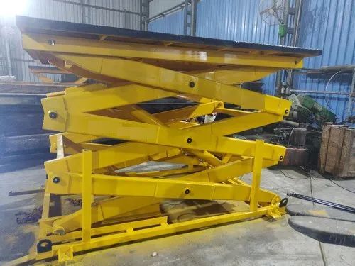 ESSEM Fixed Type Goods Lift, for Industrial, Color : Yellow