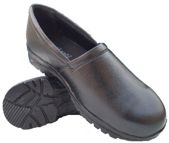 Leather PU Slip On Safety Shoes, for Constructional, Industrial Pupose, Feature : Anti Skid, Durable