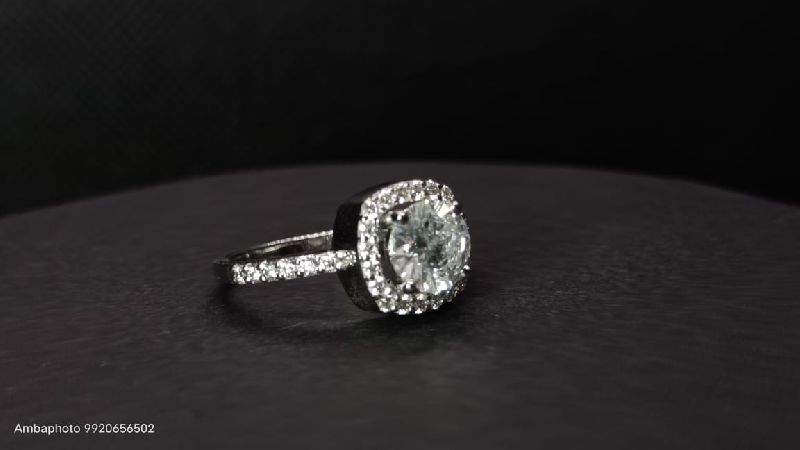 18Kt White Gold Halo Solitaire Engagement Ring