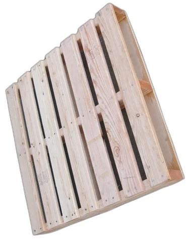Pinewood Rectangular Wooden Pallet, for Packaging Use