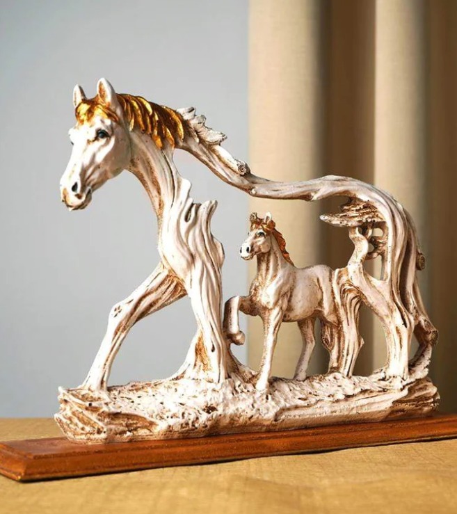 Resin horse statue, Feature : Fine Finishing, Good Quality, Light Weight, Perfect Shape, Shiny Look