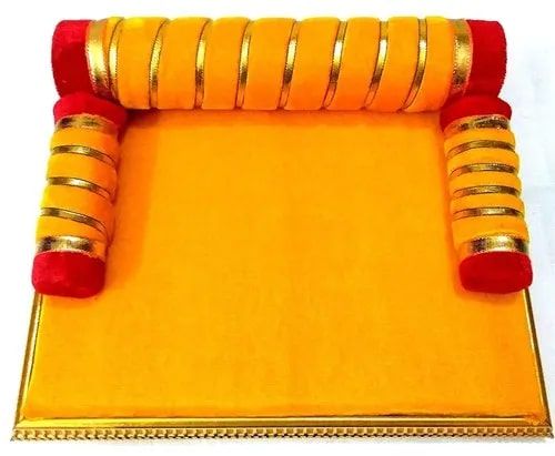 Laddu Gopal Singhasan