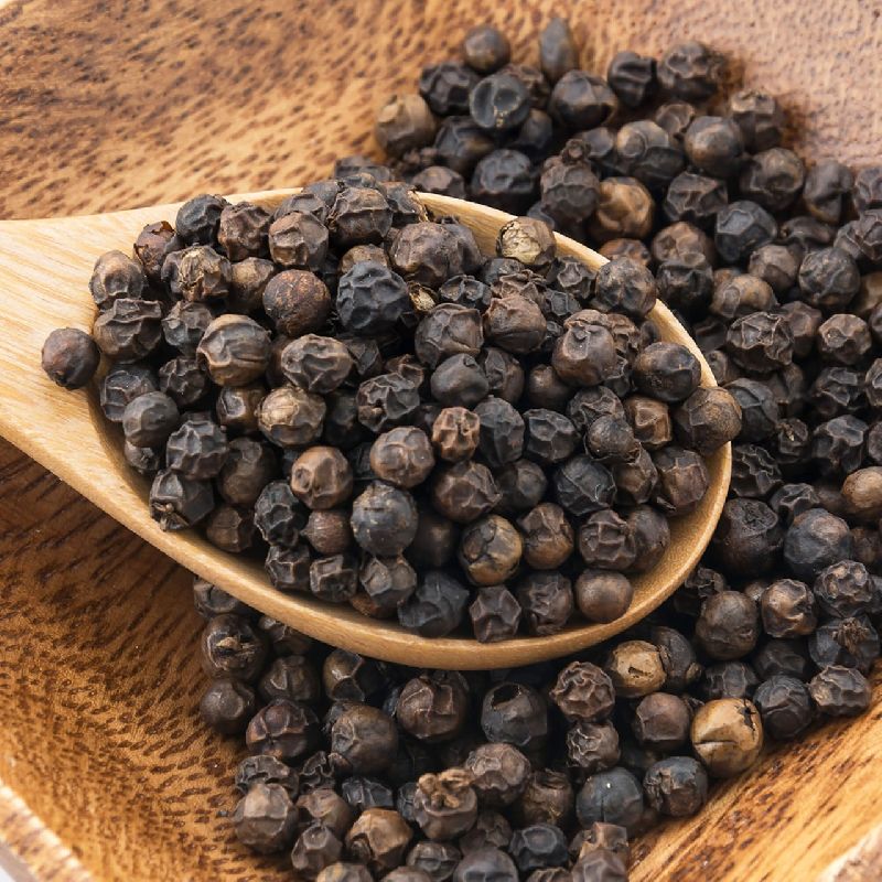 Raw Natural black pepper, for Cooking, Style : Dried