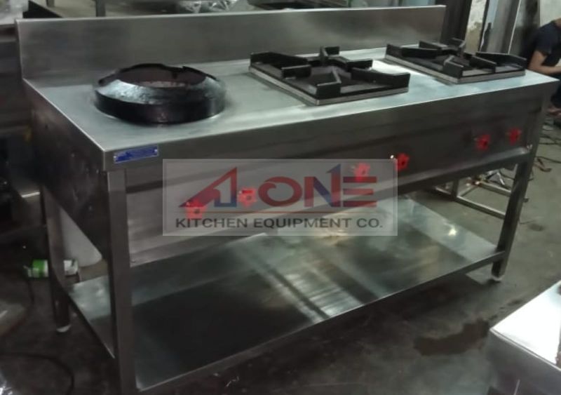 Rectangular Stainless Steel Polished three burner gas stove, for Canteen Use, Ignition Type : Manual