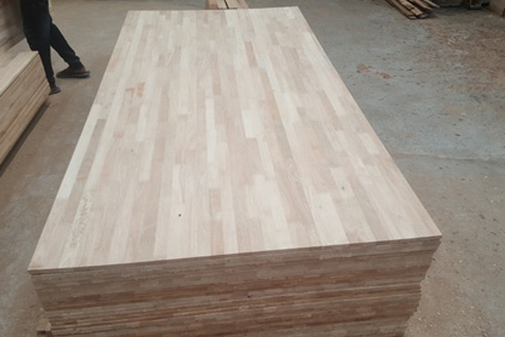 Non Polished RUBBERWOOD FINGER JOINT BOARD, for Indoor, Feature : Durable, Eco Friendly, Fine Finished
