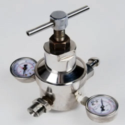 Stainless Steel High Pressure Gas Regulator - Chemtron Science ...