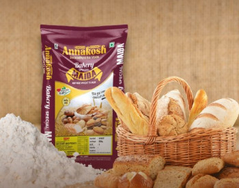 Natural Maida Flour, for Cooking, Certification : FSSAI