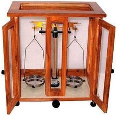 Wooden 500gm Physical Balance, for Lab, Pharma, Feature : Durable, High Accuracy, Optimum Quality