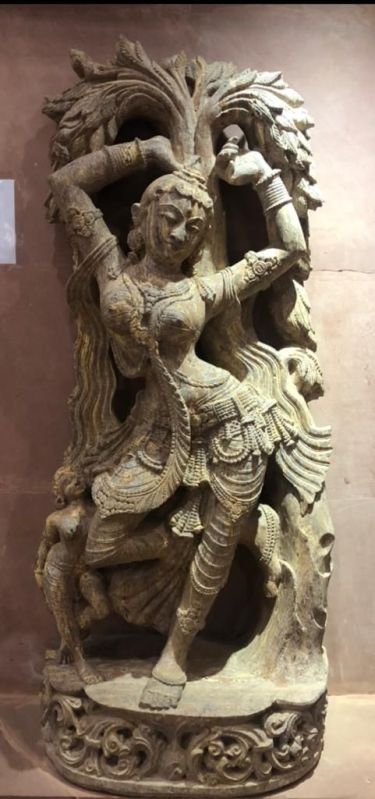 Brownish Sand Stone Standing Devdasi Statue, For Interior Decor, Office, Home, Garden, Size : 3 Feet