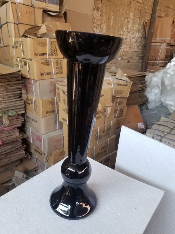 Round Polished Glass Plain Black Flower Vase, for Decoration at Rs 100