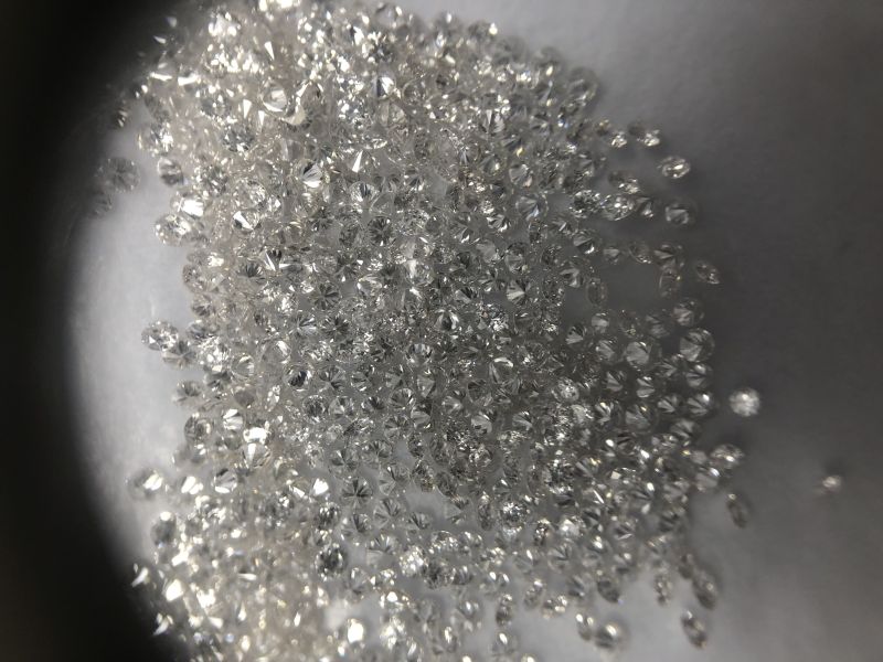 White Polished Round Loose Cvd Diamond, for Jewellery Use, Packaging Type : Plastic Paper