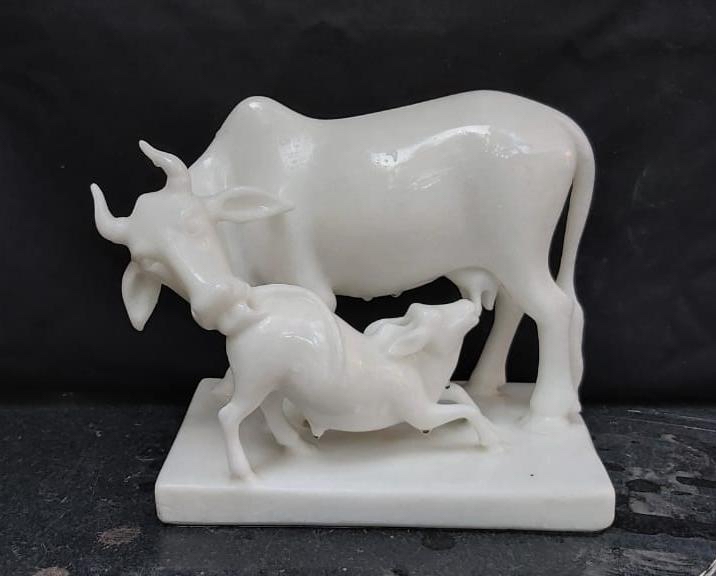 Black Polished Printed Marble Cow Statue, for Shop, Home, Speciality : Shiny