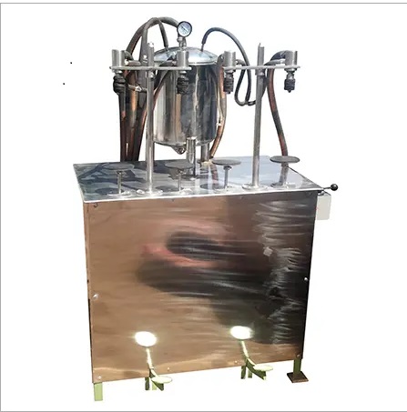 Mechanical Polished Stainless Steel 100-500 Kg Vacuum Filling Machine, Specialities : Rust Proof, Long Life