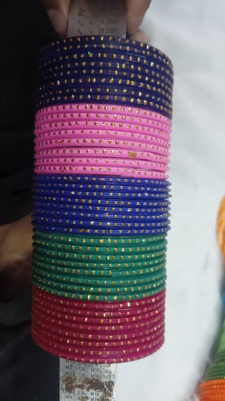 Glass bangles dot jari