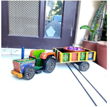 Tractor Trolley Showpiece