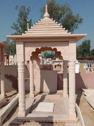 10 Feet Sandstone Chhatri