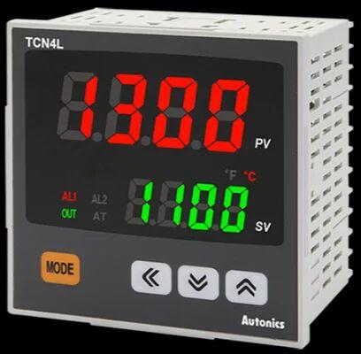 AUTONICS temperature controller, Size : 96 x 96 mm
