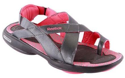 Girls Sandals, Features : Superior finish, Light in weight, Smooth sole