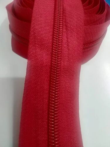 Plain CFC Red Zipper Roll, for Garments
