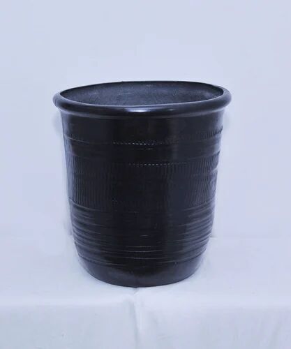Plain plastic flower pot, Size : 12 inch ( Height )