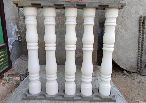 White Round RCC Cement Pillar