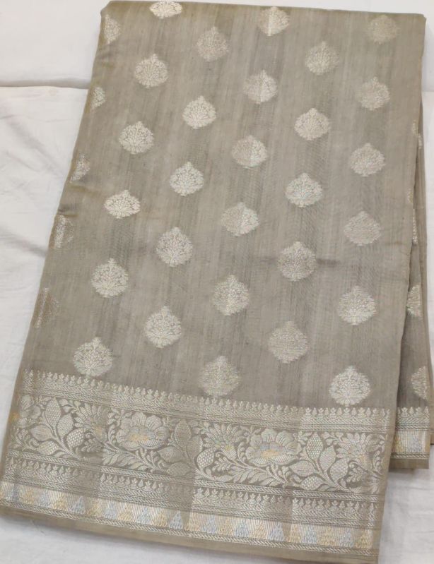 Grey Printed Matka Silk Saree, Occasion : Festival Wear, Party Wear