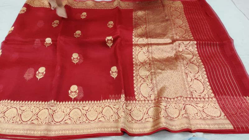 Printed Red Banarasi Silk Saree, Occasion : Bridal Wear, Party Wear
