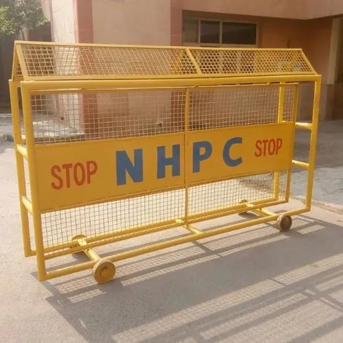 Yellow Polished Mild Steel Police Barricade