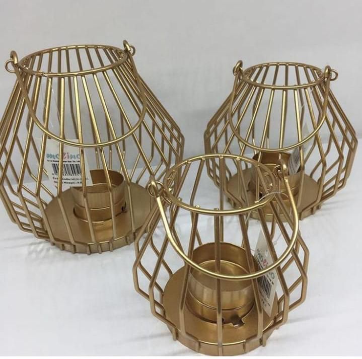 Golden Polished AL2048 Iron Wire Lantern, for Garden, Hanging In House, Hotels, Feature : Durable